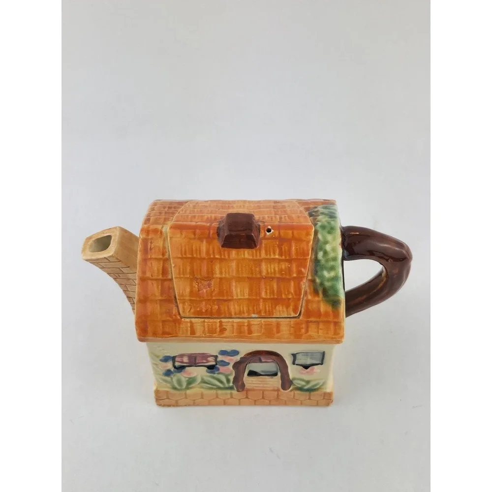 Teapot Thatched‎ Roof Cottage House Hand Painted Vintage Japan